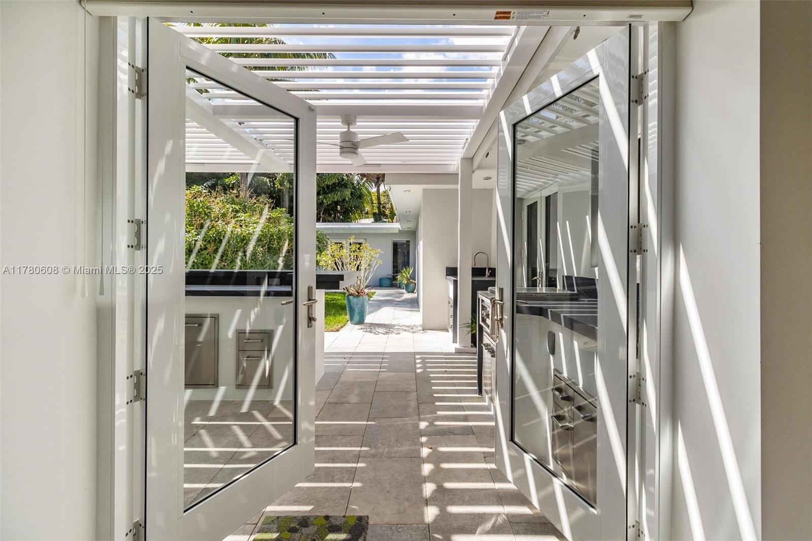FLAMINGO TERRACE EXTENSIO - Residential
