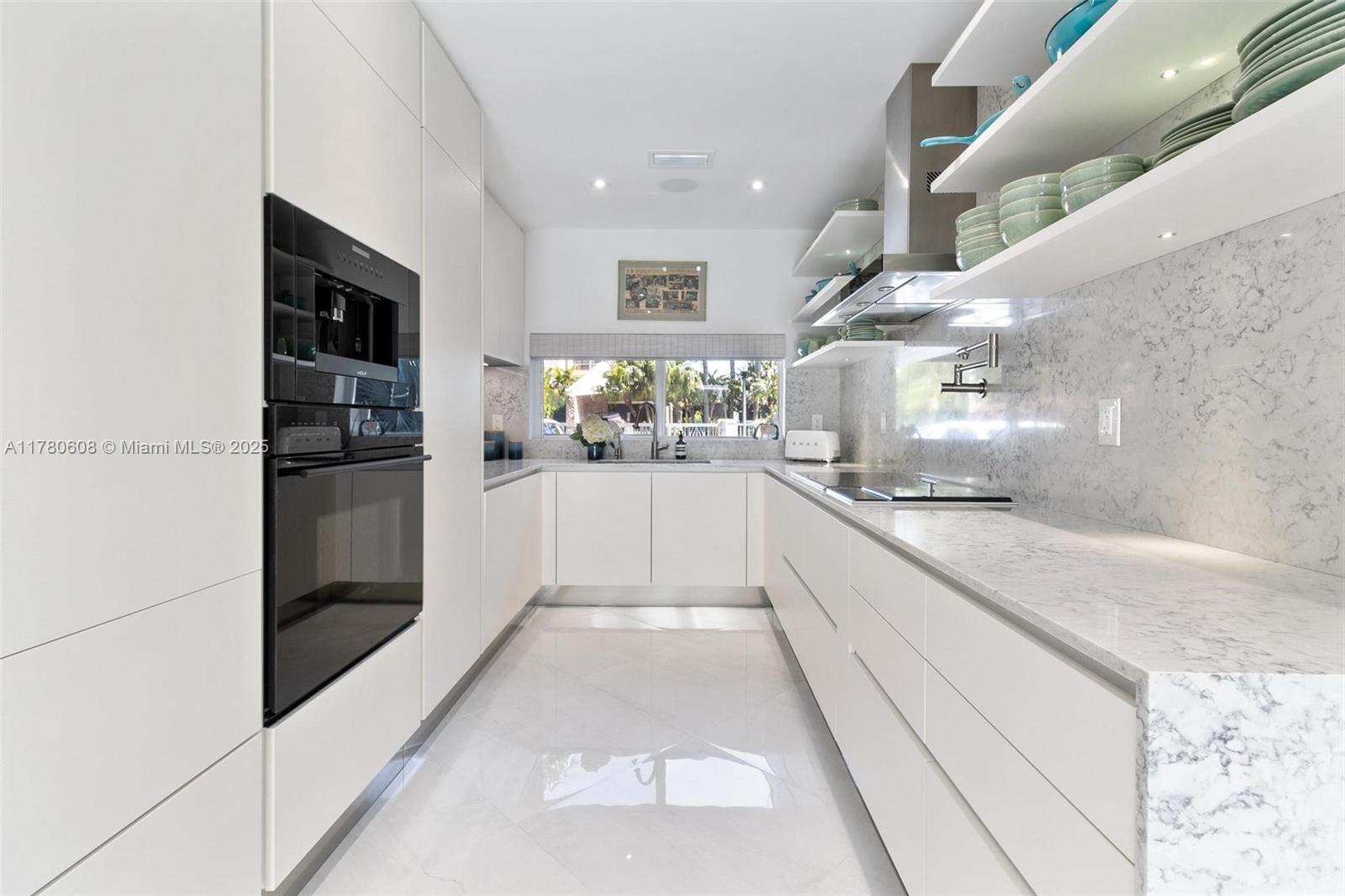 FLAMINGO TERRACE EXTENSIO - Residential
