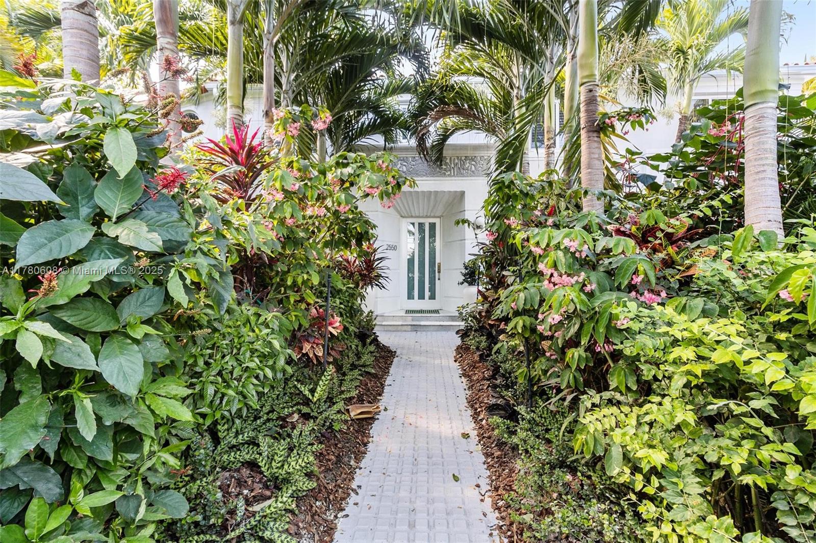FLAMINGO TERRACE EXTENSIO - Residential