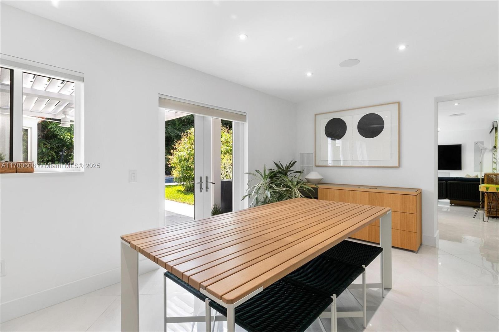 FLAMINGO TERRACE EXTENSIO - Residential