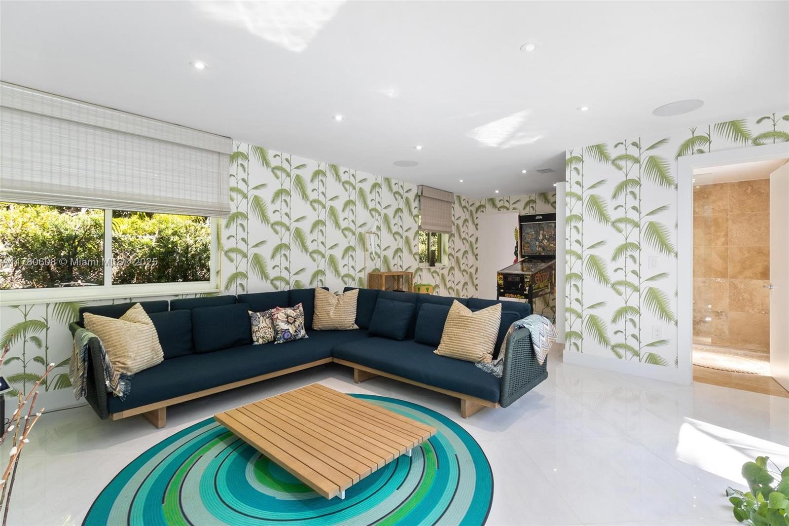 FLAMINGO TERRACE EXTENSIO - Residential