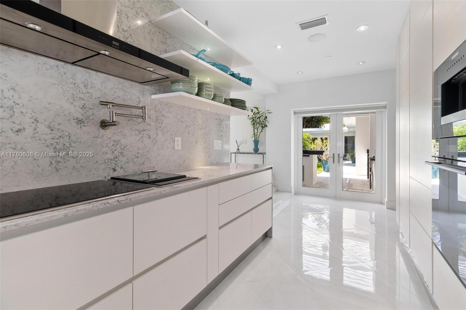 FLAMINGO TERRACE EXTENSIO - Residential