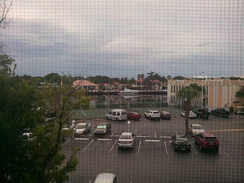 DE SOTO PARK CONDO - Residential Lease