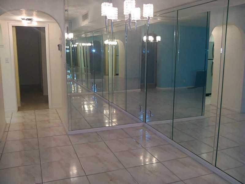 DE SOTO PARK CONDO - Residential Lease