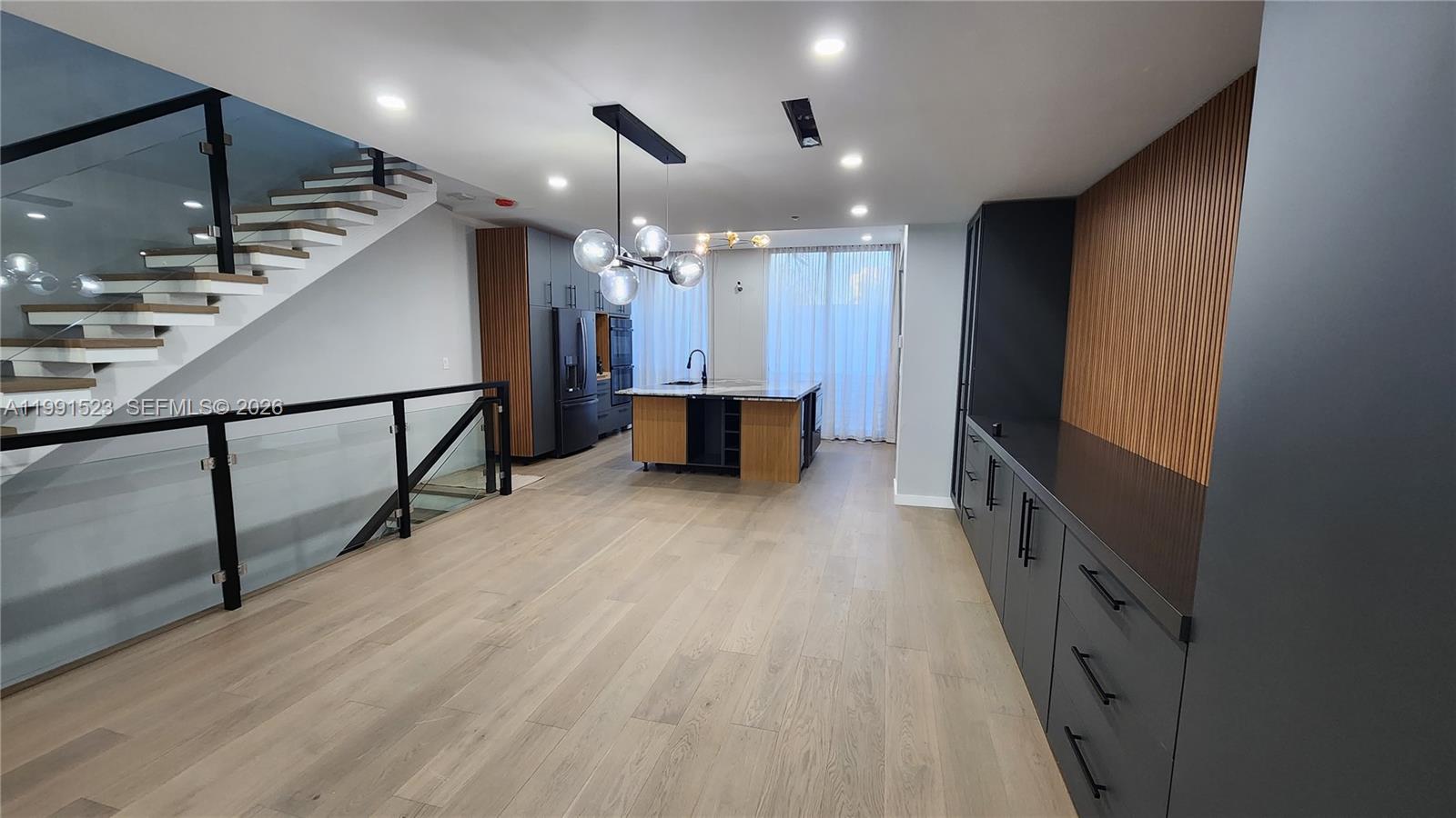 BAY HARBOR ISLAND - Residential Lease