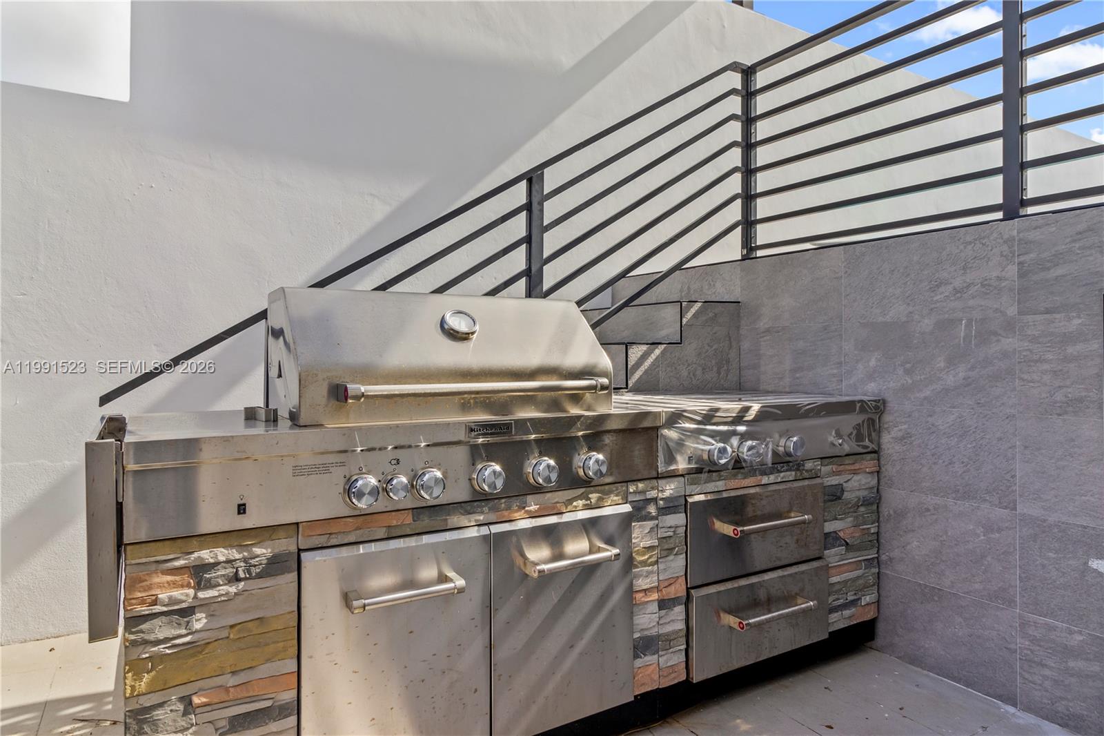 BAY HARBOR ISLAND - Residential Lease