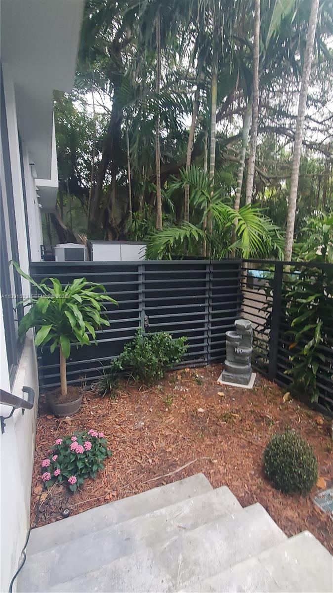 BAY HARBOR ISLAND - Residential Lease