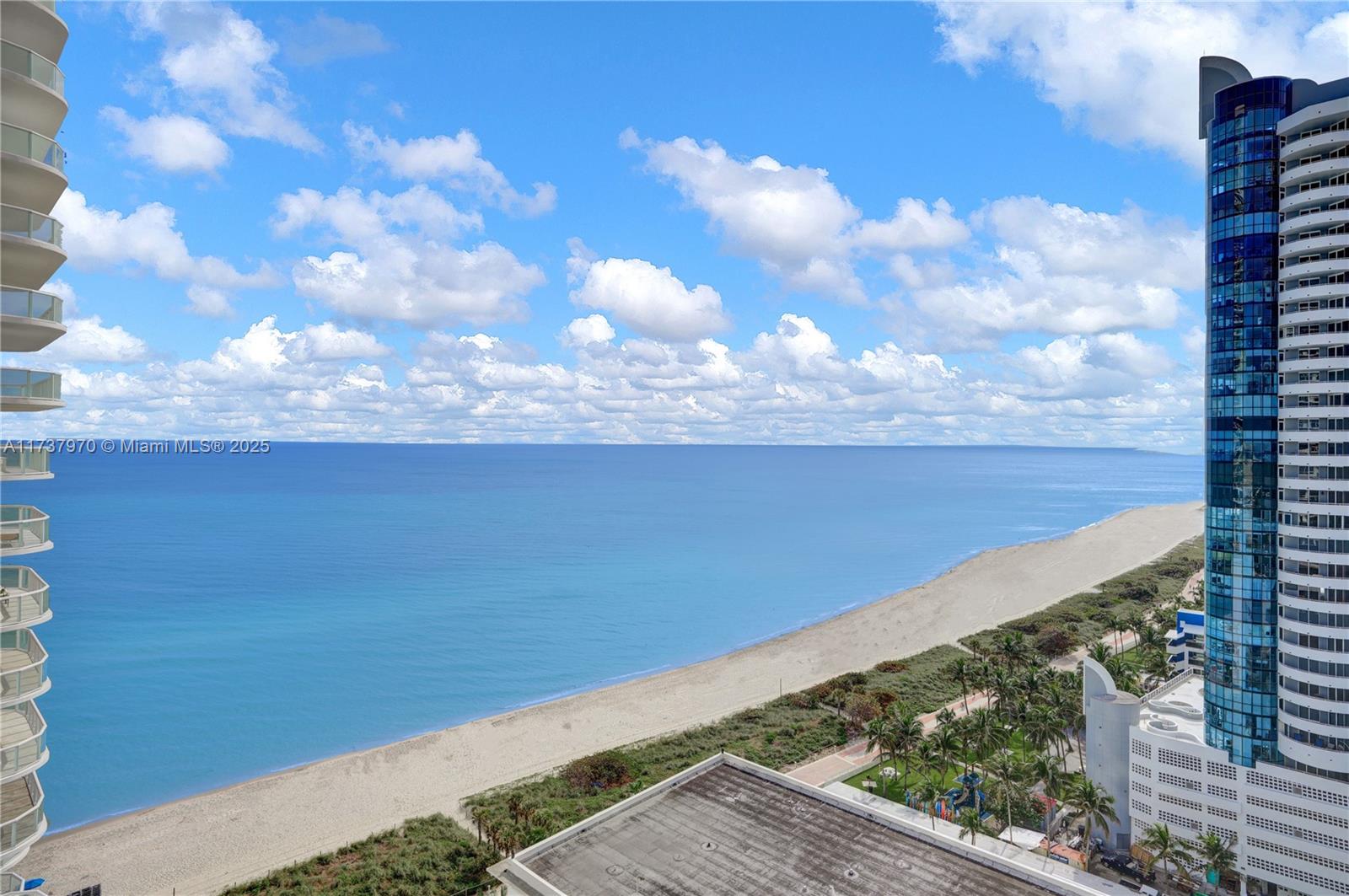 6365 Collins Ave 2007, Miami Beach, Miami-Dade County, Florida - 2 Bedrooms  
2 Bathrooms - 