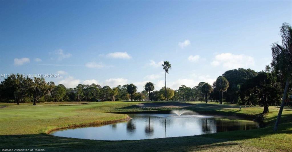 SUN 'N LAKE EST OF SEBRING - Land