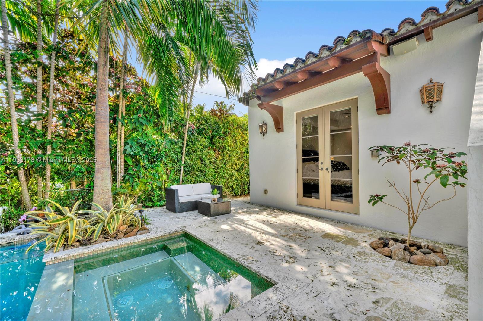 CORAL GABLES C C SEC 3 - Residential