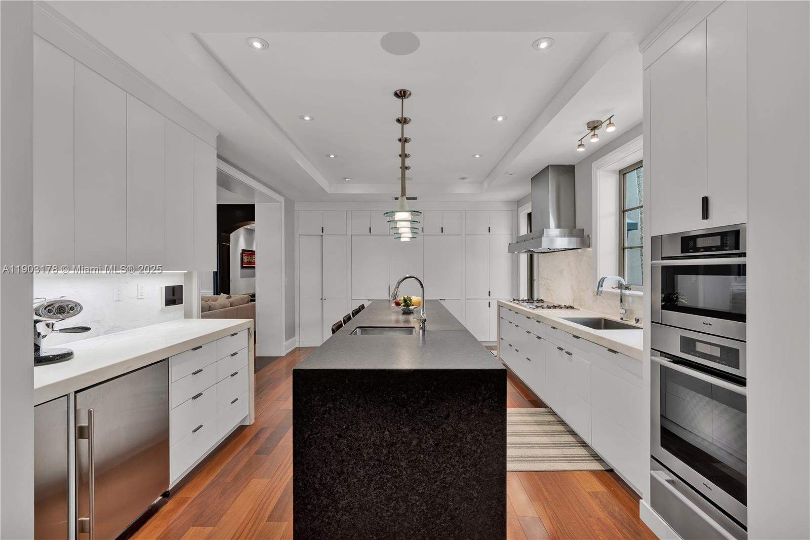 CORAL GABLES C C SEC 3 - Residential