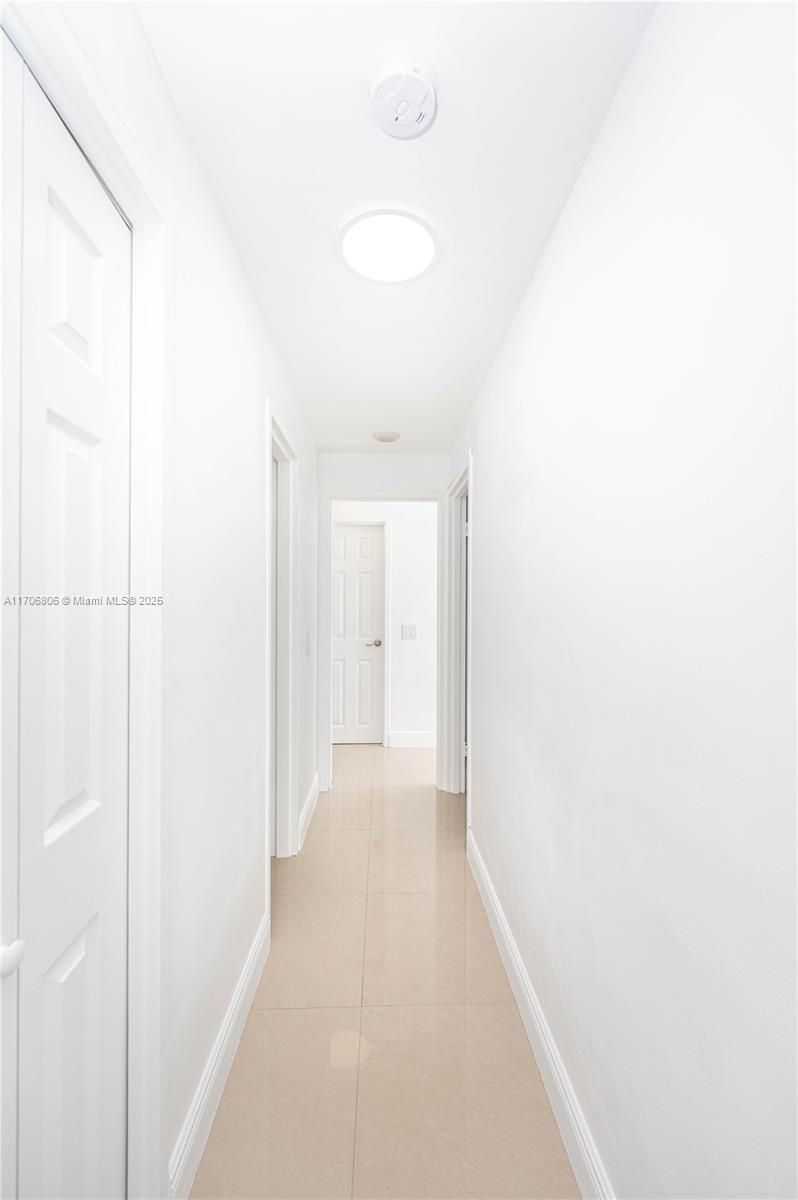 ALEXANDER TOWERS CONDO - Residential Lease