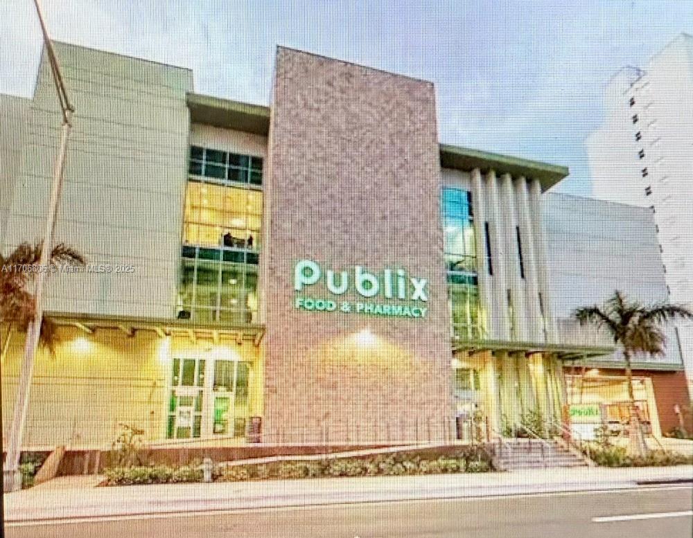 ALEXANDER TOWERS CONDO - Residential Lease