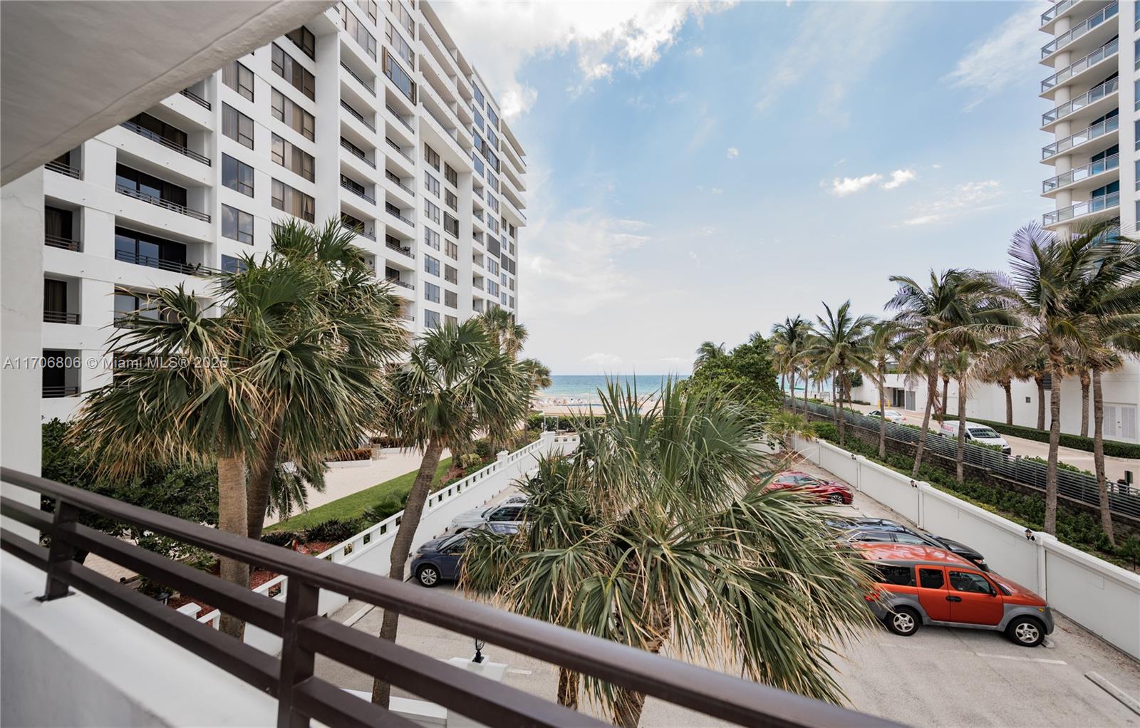 ALEXANDER TOWERS CONDO - Residential Lease