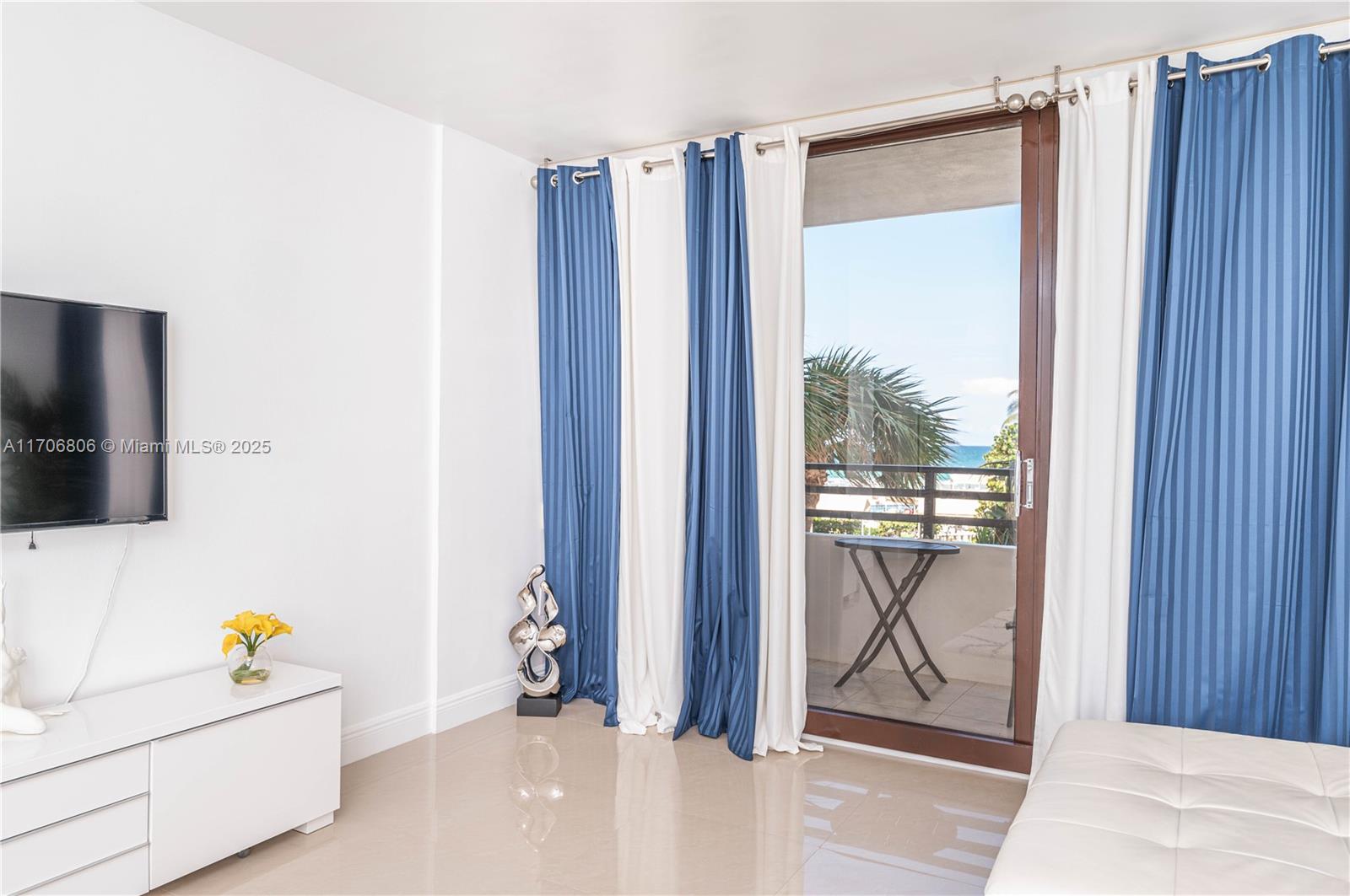 ALEXANDER TOWERS CONDO - Residential Lease