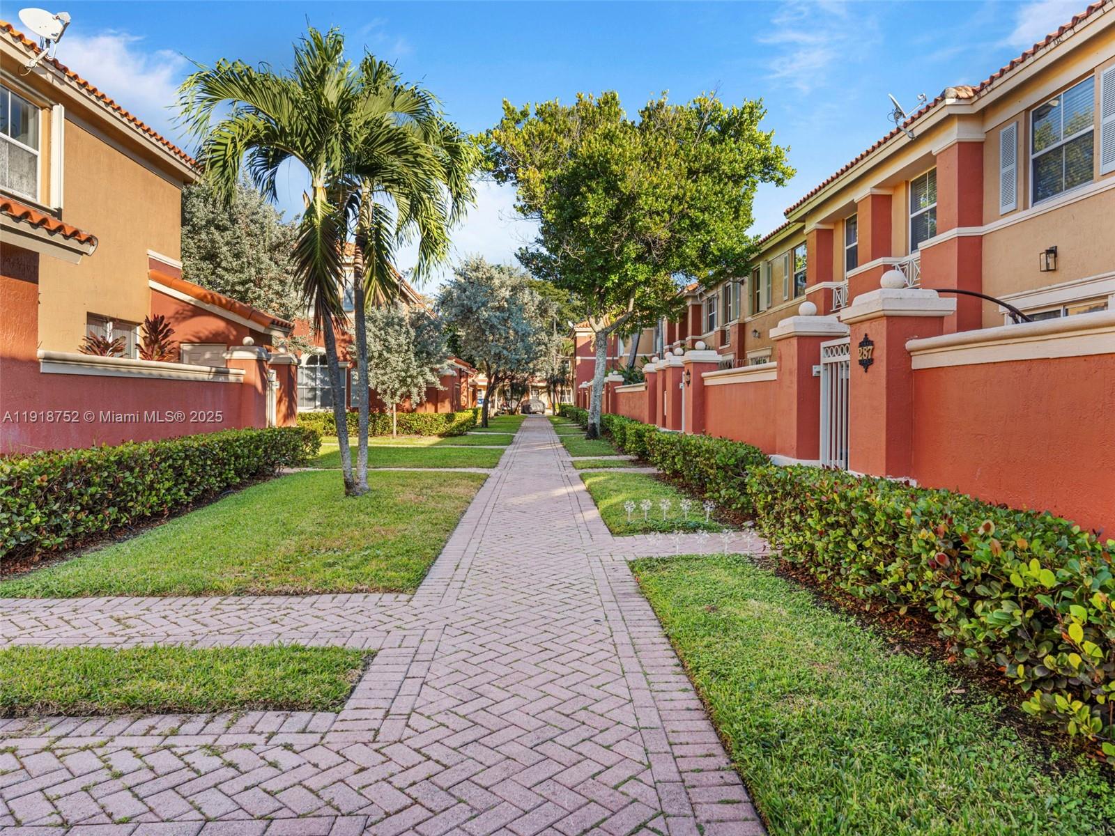 View photos, virtual tours, details... 11411 NW 60th St 285