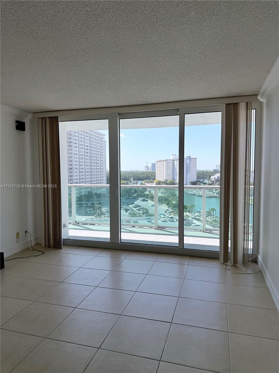 100 Bayview Dr 903