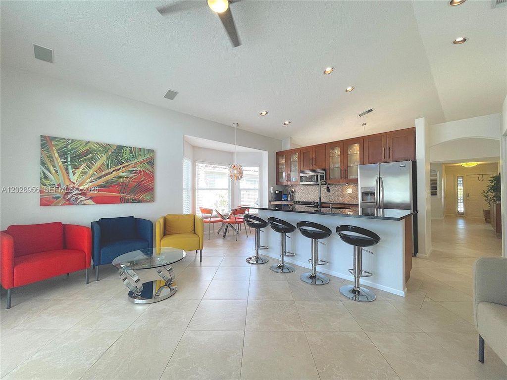 Photo of 4923 SW 33rd Way #4923, Hollywood, FL 33312 (MLS # A12028956)
