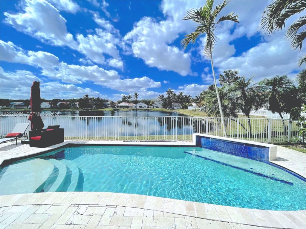 Photo of 4923 SW 33rd Way #4923, Hollywood, FL 33312 (MLS # A12028956)