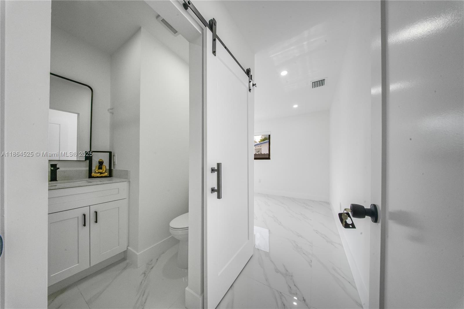 CORAL GARDENS - Residential