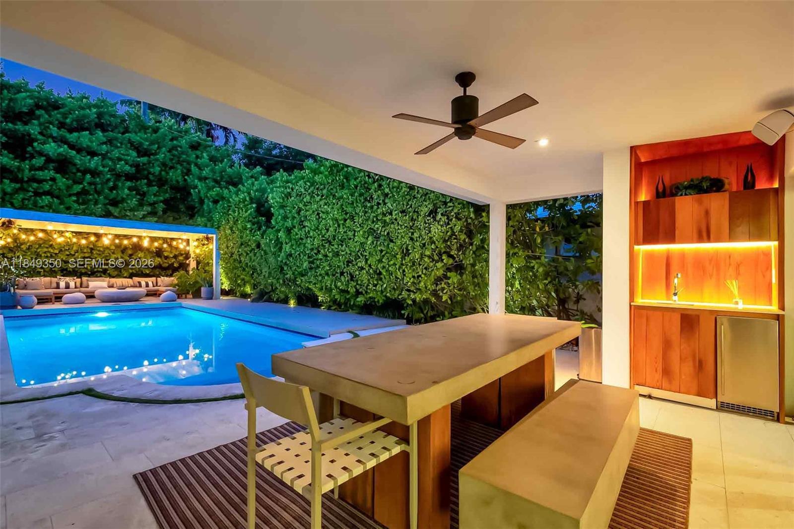 2152 Prairie Ave, Miami Beach, FL, 33139/$4,800,000 1 2152 Prairie Ave