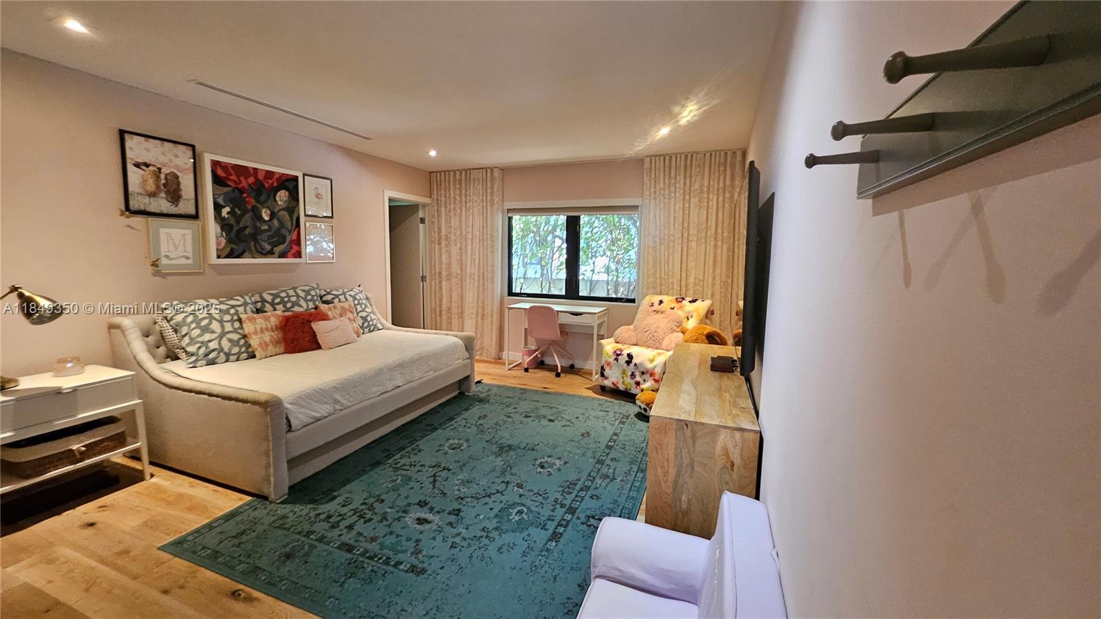 MID GOLF SUB - Residential