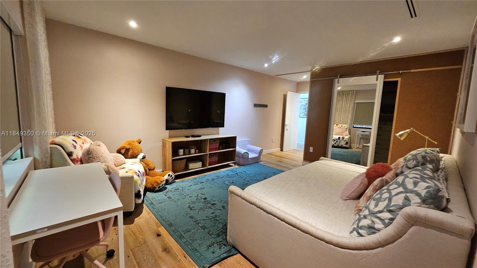 MID GOLF SUB - Residential