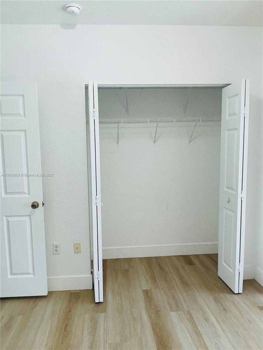 REGALO VILLAS - Residential Lease