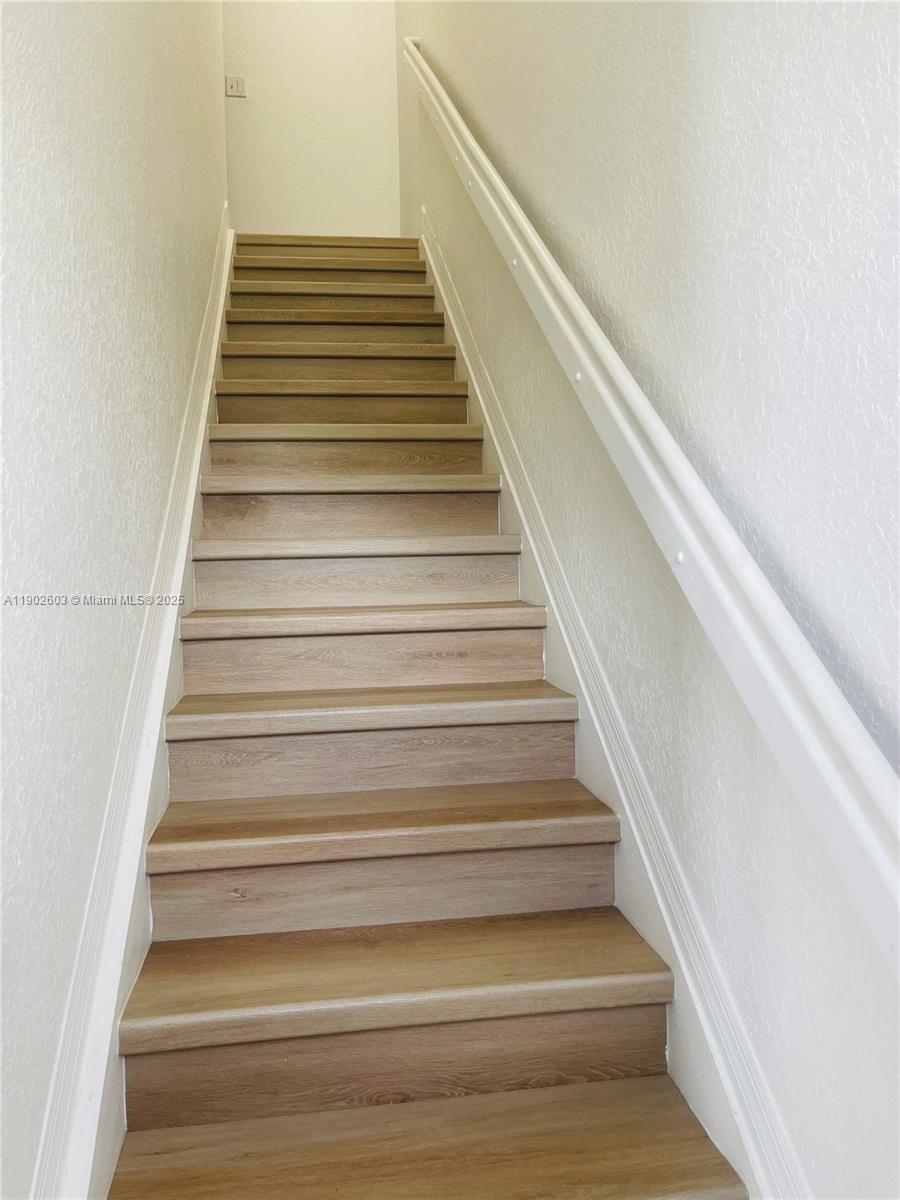 REGALO VILLAS - Residential Lease