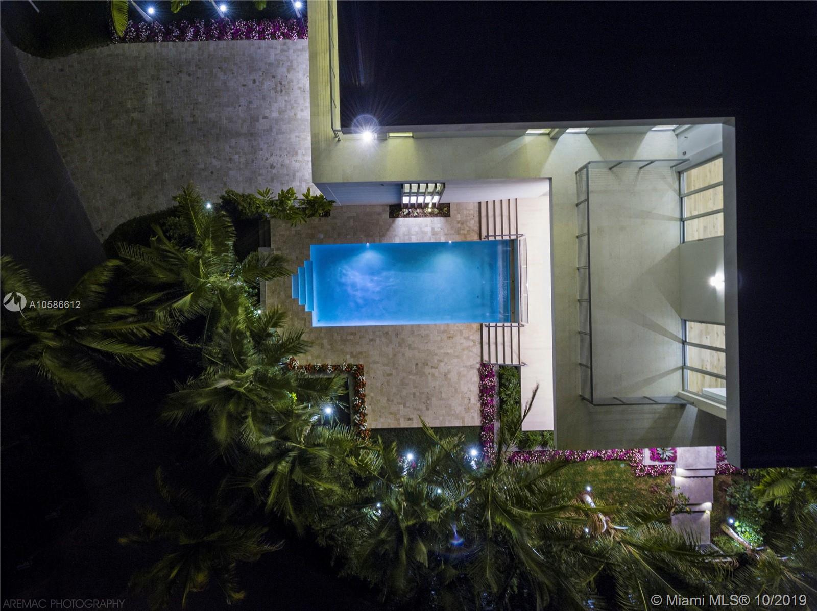 TROPICAL ISLE HOMES SUB 4 - Residential