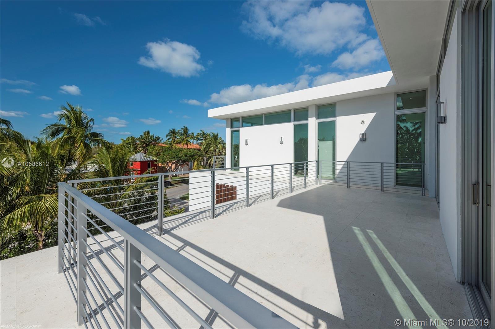 TROPICAL ISLE HOMES SUB 4 - Residential