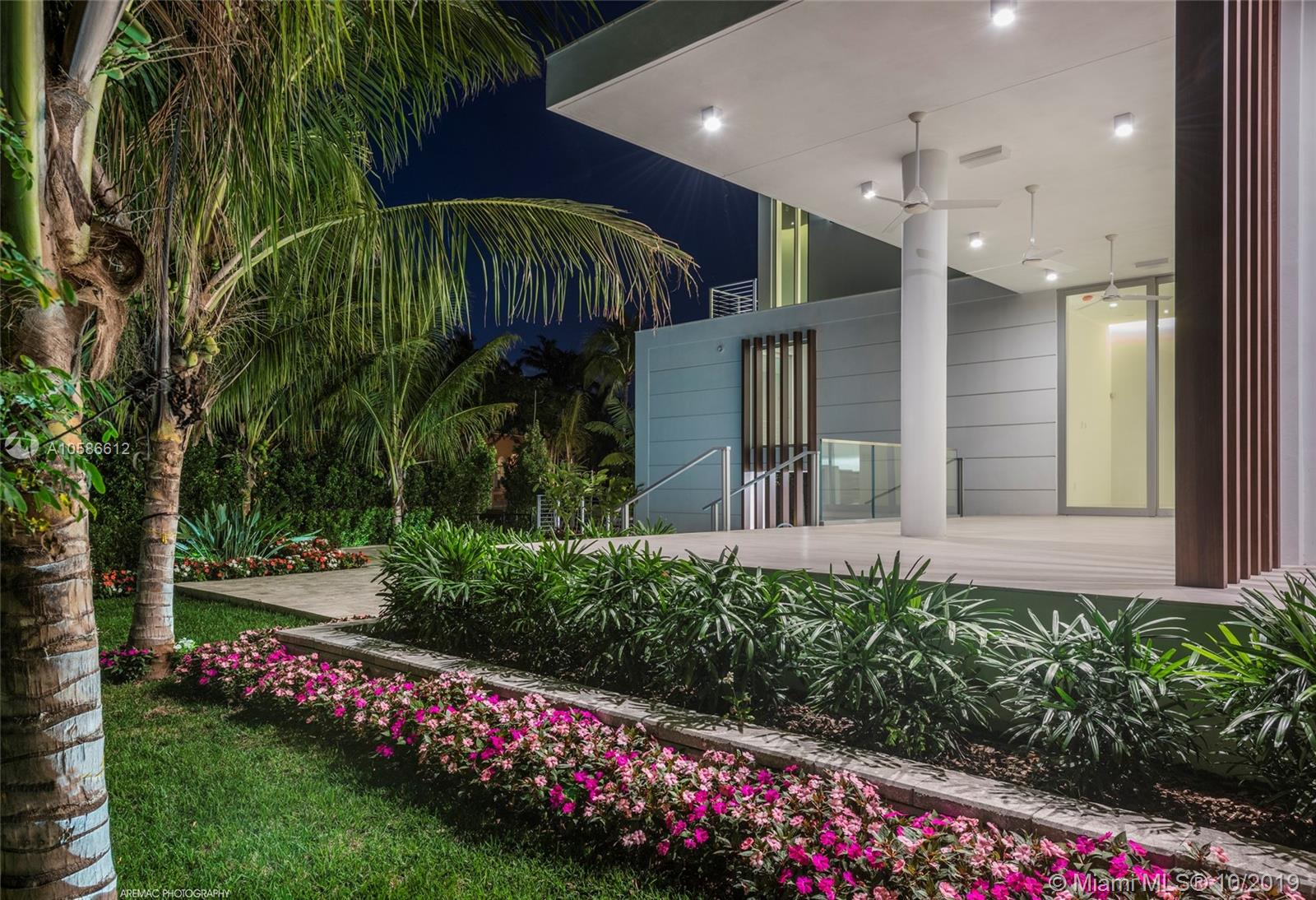 TROPICAL ISLE HOMES SUB 4 - Residential