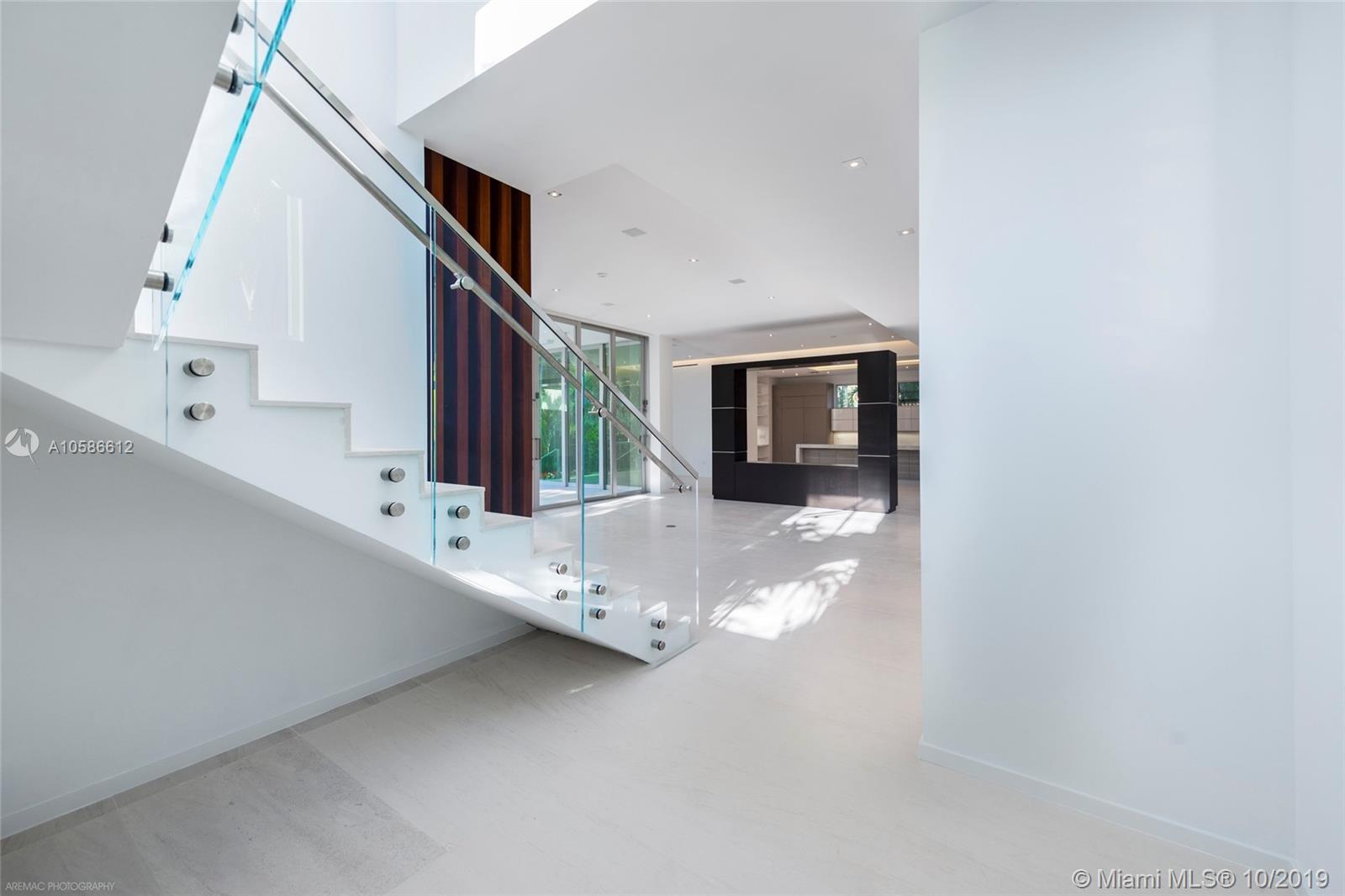 TROPICAL ISLE HOMES SUB 4 - Residential