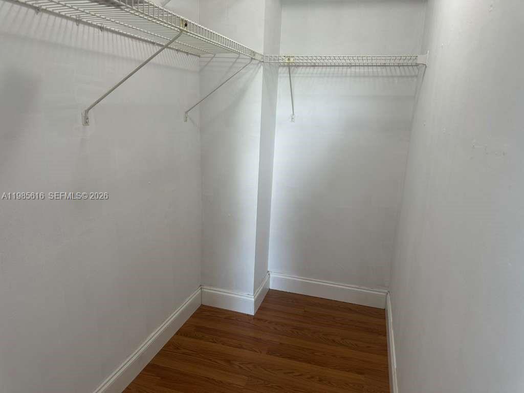 FONTAINEBLEAU GARDENS CON - Residential Lease