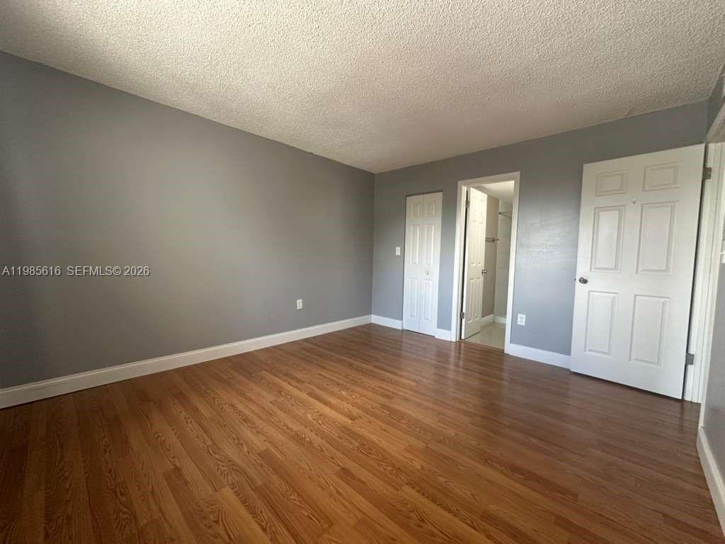 FONTAINEBLEAU GARDENS CON - Residential Lease