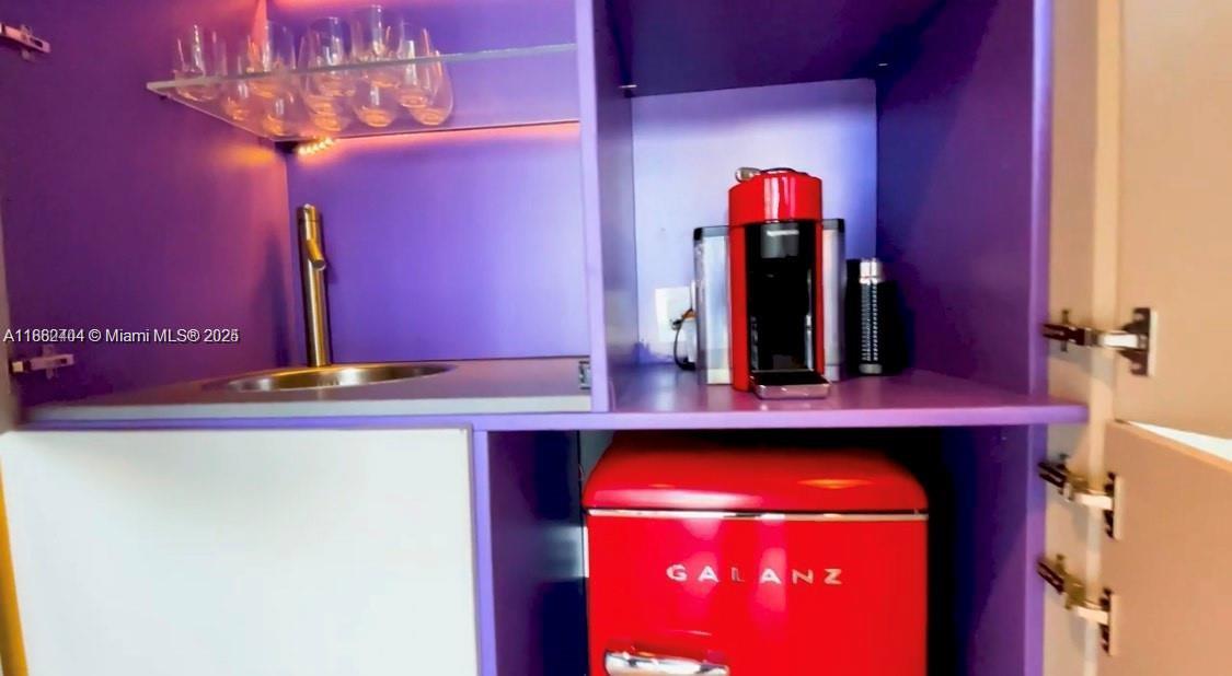 IMPERIAL HOUSE CONDO - Residential Lease