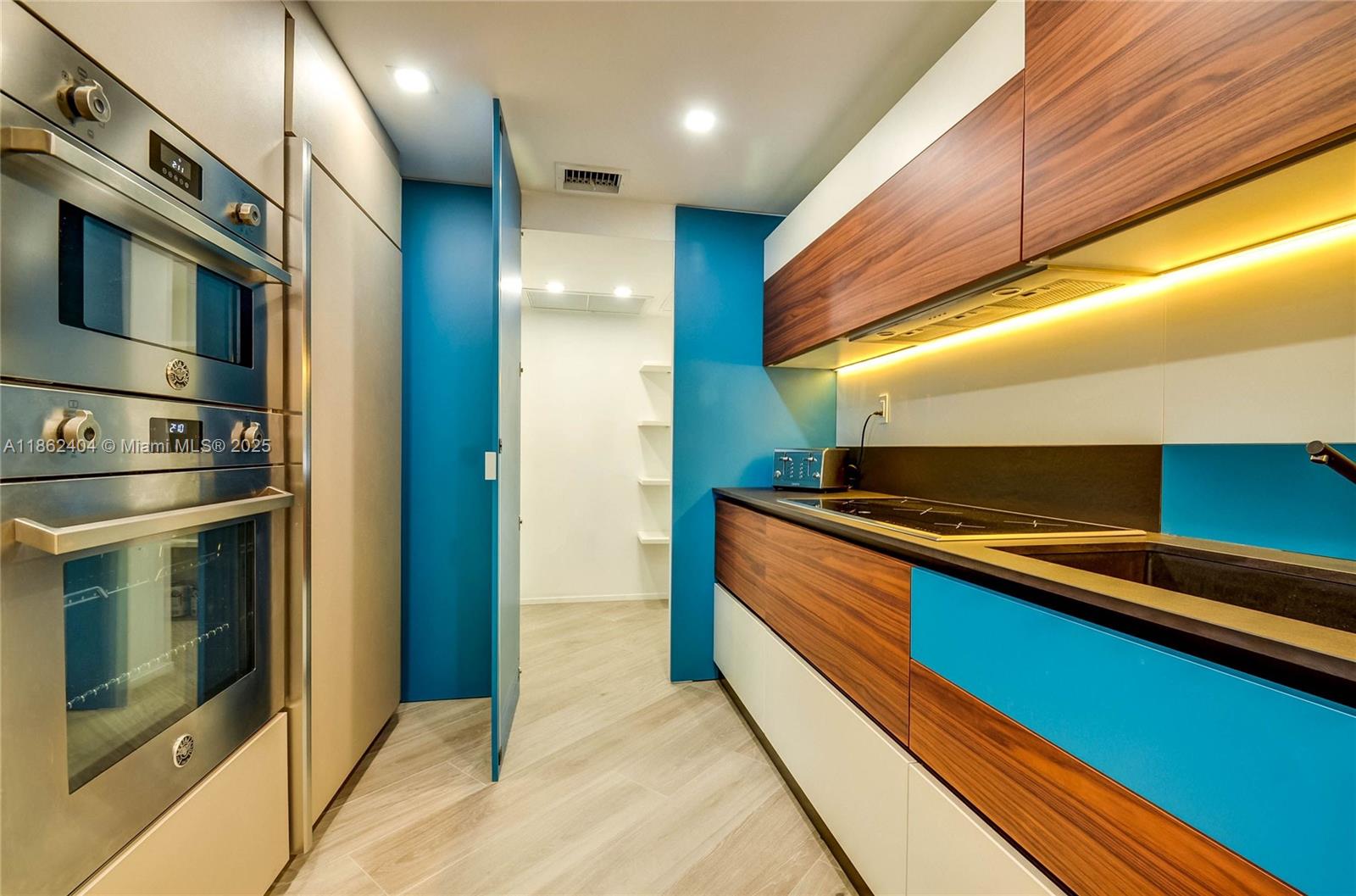 IMPERIAL HOUSE CONDO - Residential Lease