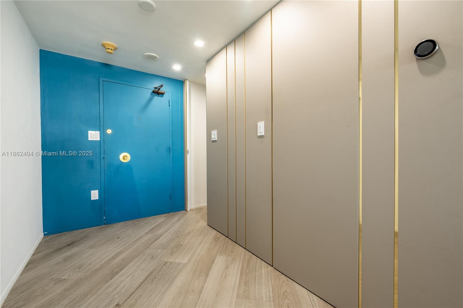 IMPERIAL HOUSE CONDO - Residential Lease