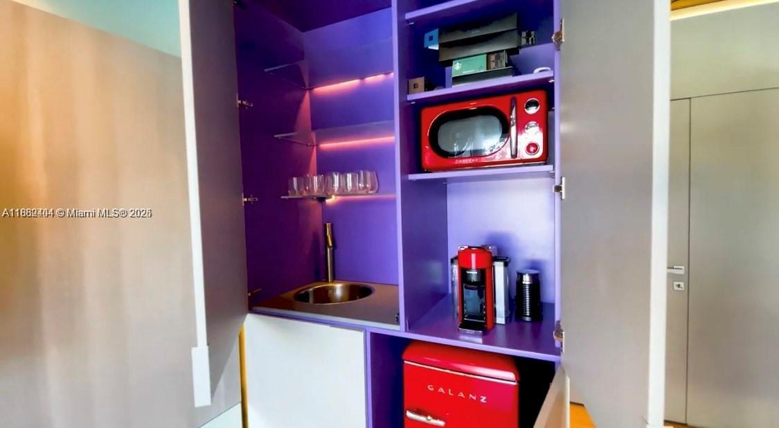 IMPERIAL HOUSE CONDO - Residential Lease