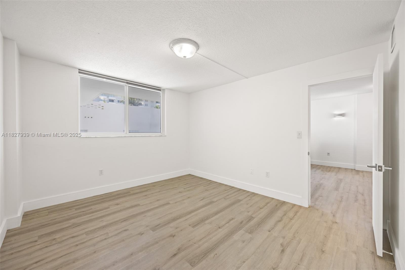 401 Ocean Dr 425