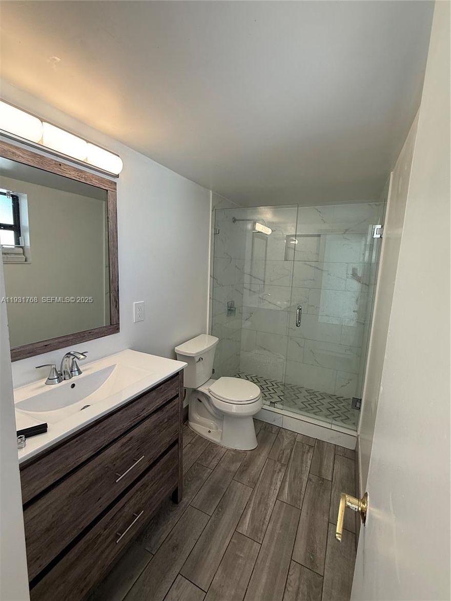 ACOJEDOR APARTAMENTO DISPONIBLE PREGUNTAR POR MAS DETALLES .