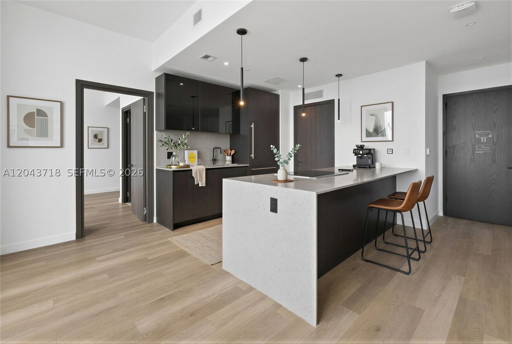 20 NE 11th 4701