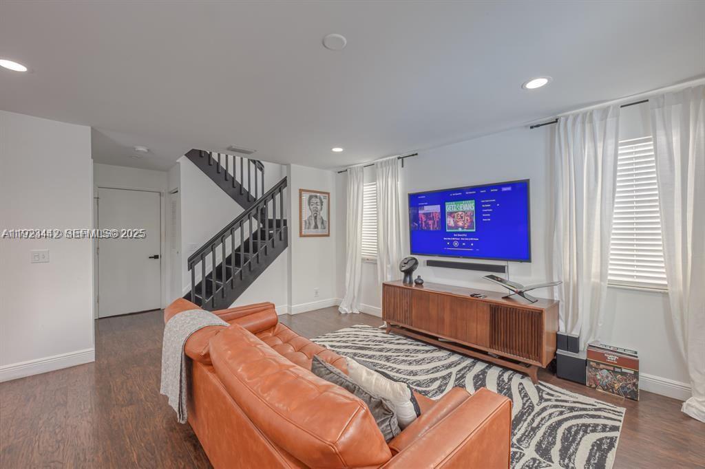 CORAL BAY PARCELS I WEST - Residential