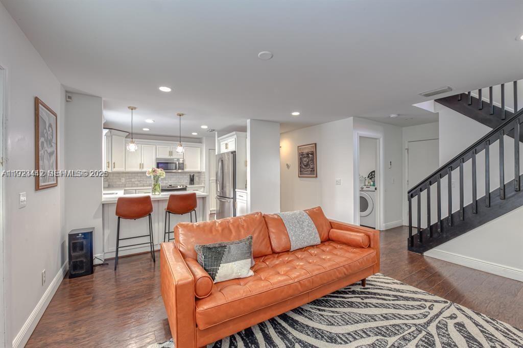 CORAL BAY PARCELS I WEST - Residential