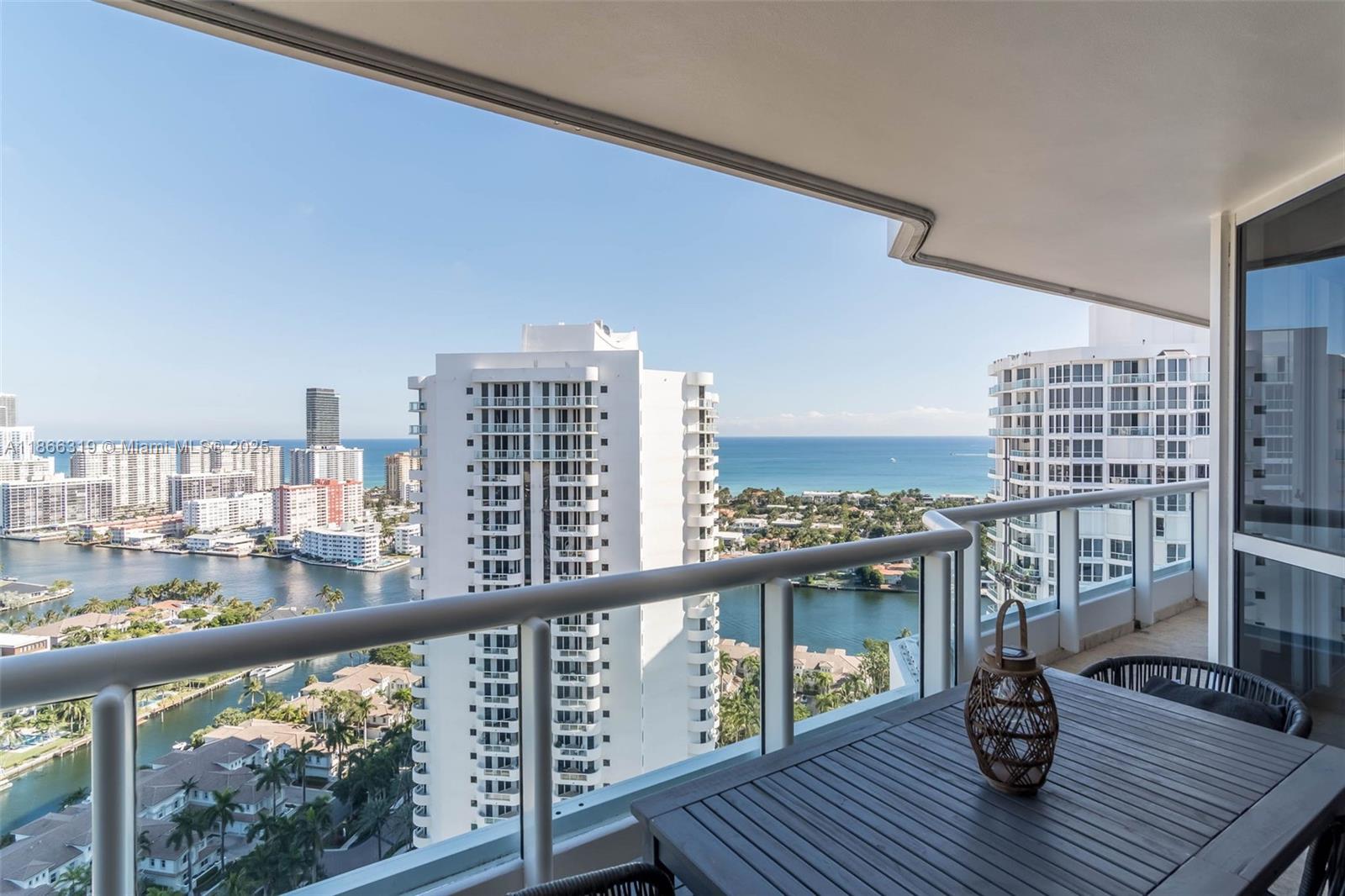 NORTH TOWER AT THE POINT - Residential