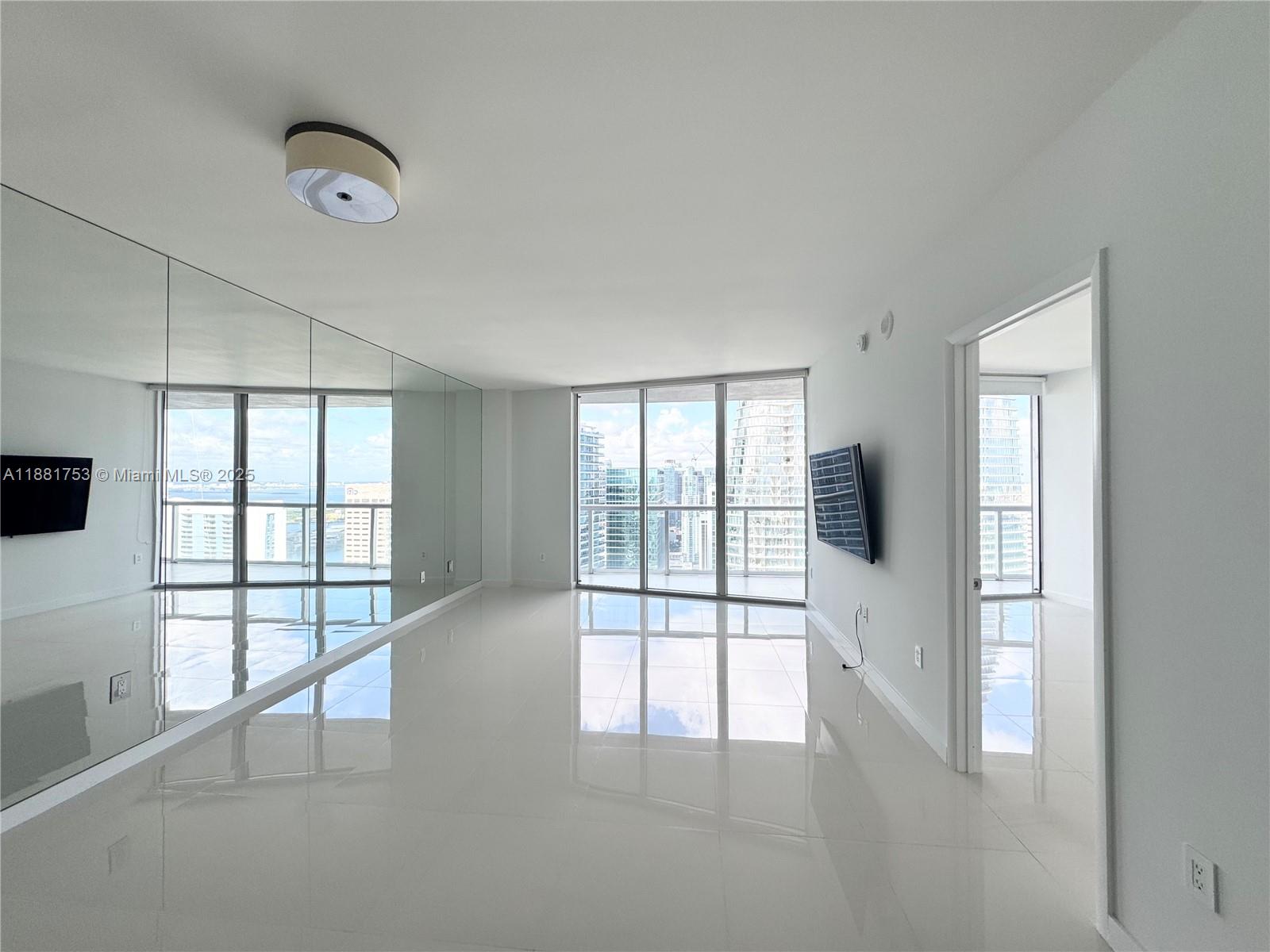475 Brickell Ave 4812
