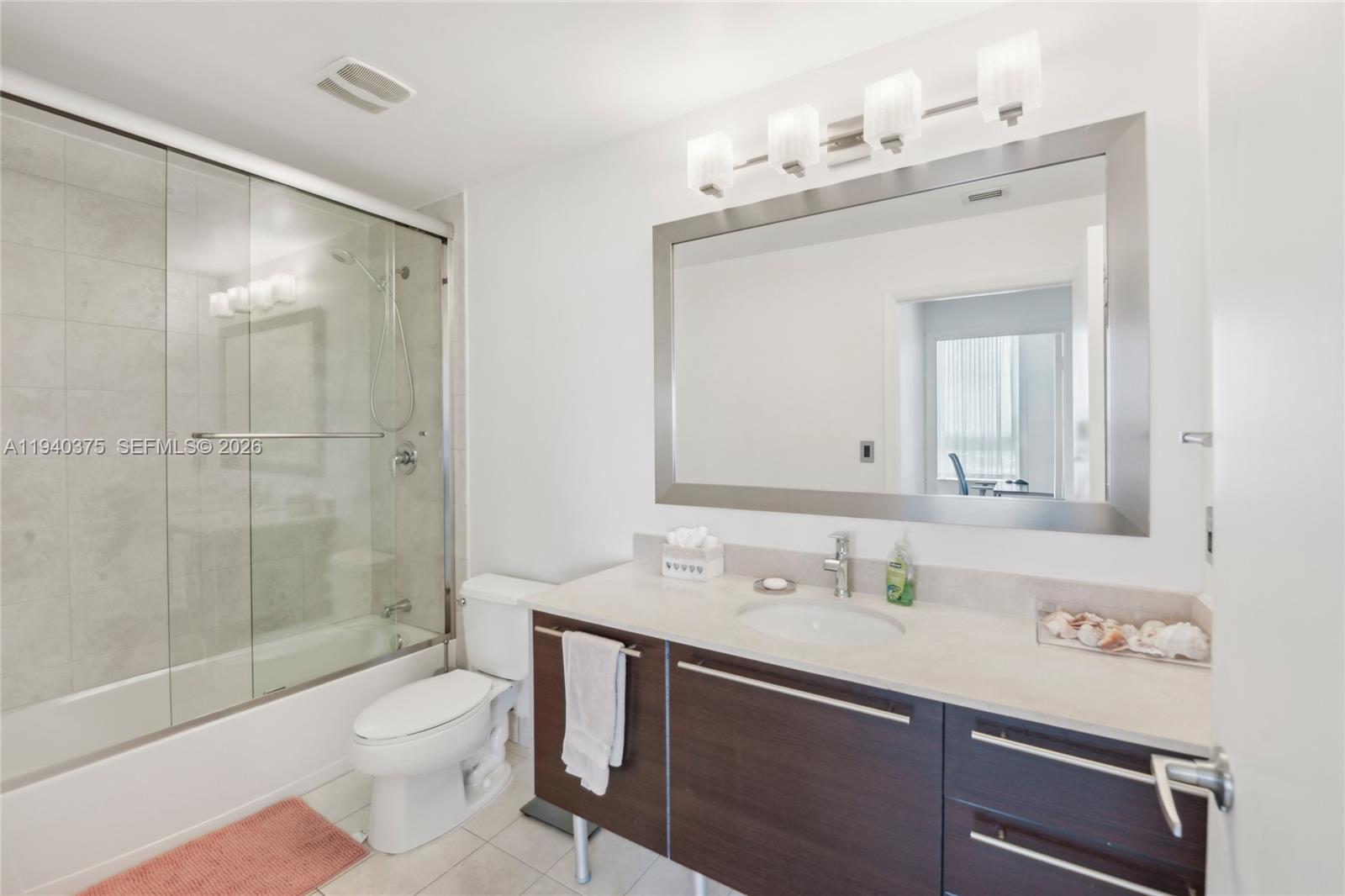 QUANTUM ON THE BAY CONDO - Residential