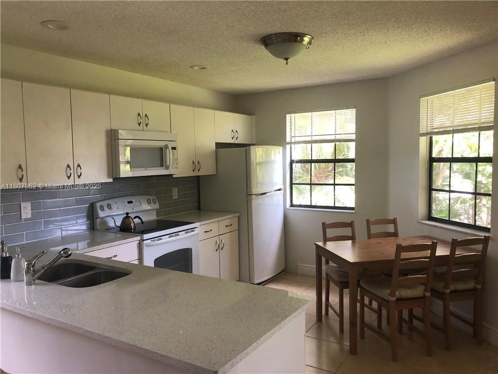 MONTEGO BAY AT BOCA POINT - Residential Lease