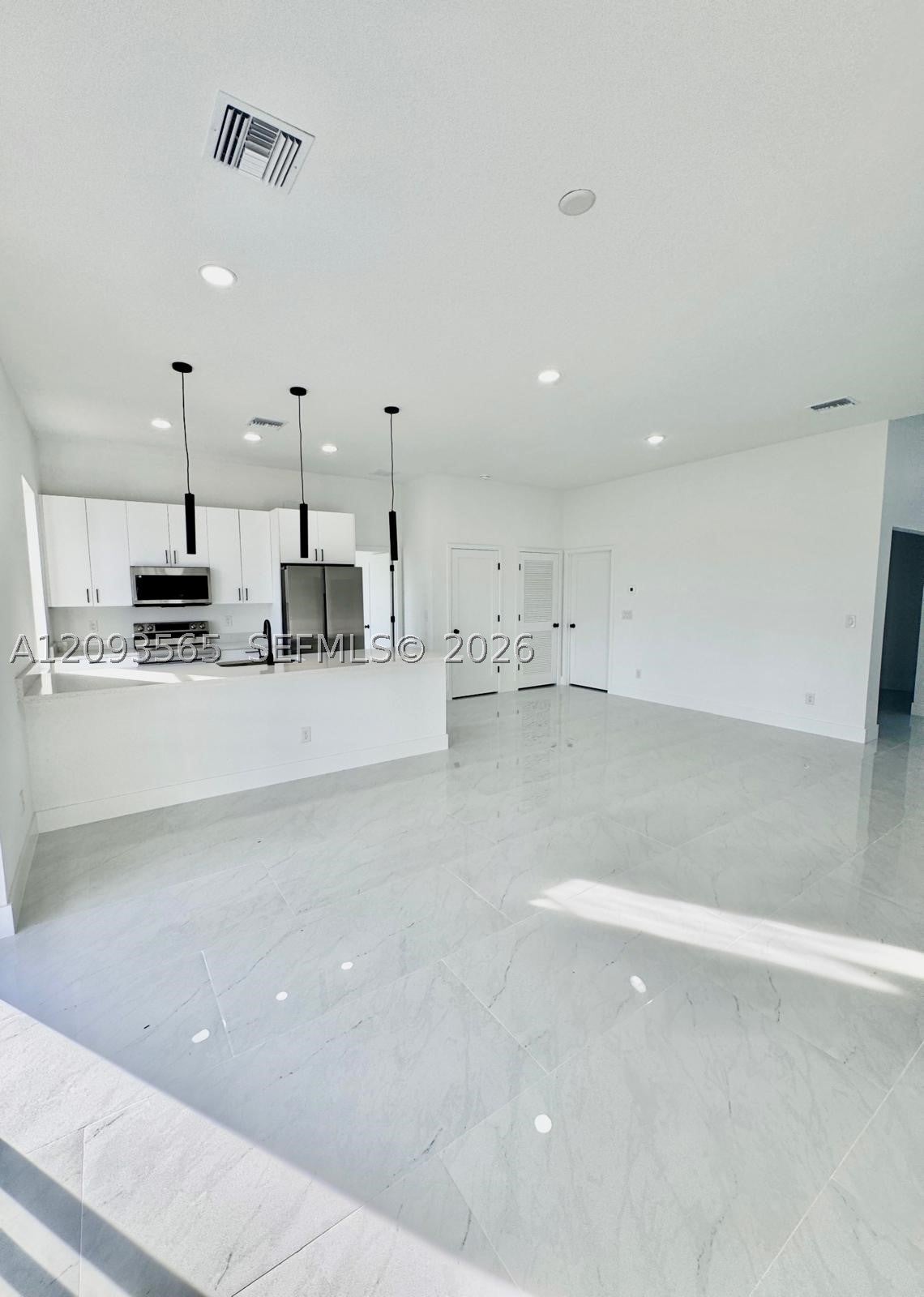 View photos, virtual tours, details... 3613 18th St W