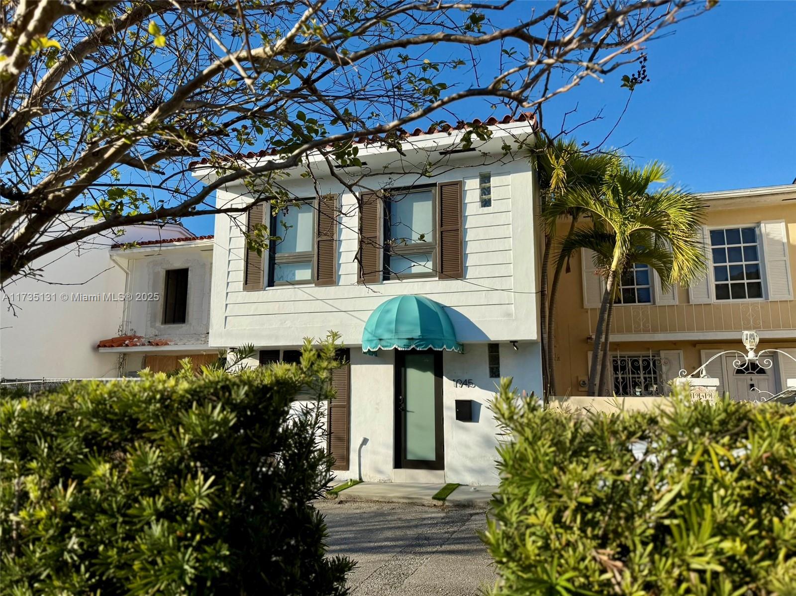 1945 Ne 123rd St, North Miami, Miami-Dade County, Florida - 2 Bedrooms  
3 Bathrooms - 